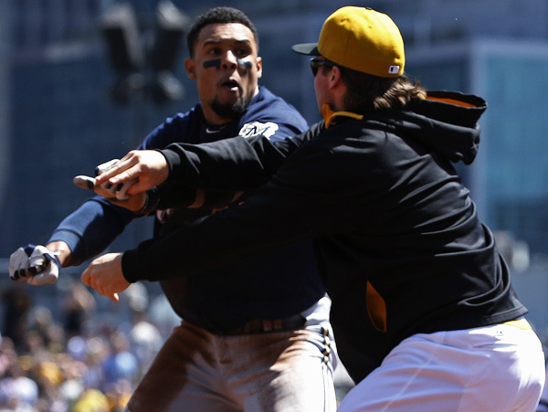 Carlos Gomez Travis Snider brawl ejection